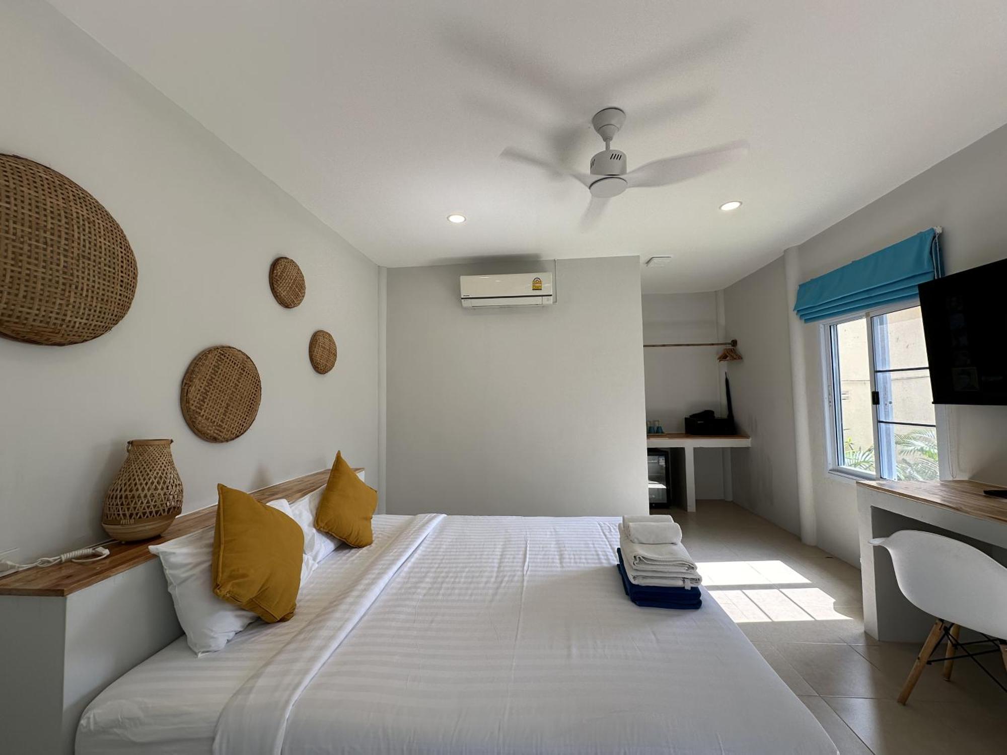 Sand Terrace Beach Bungalows Baan Tai Phòng bức ảnh